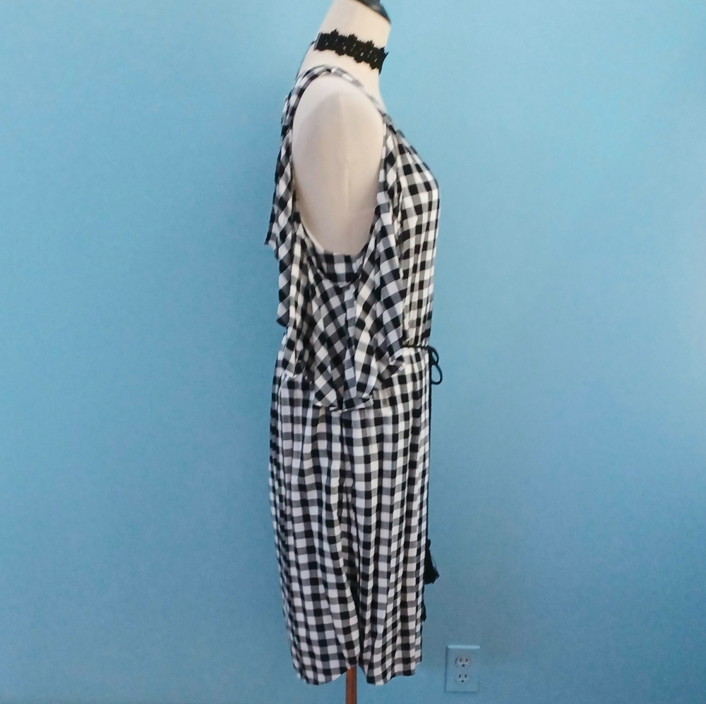💙NEW!Karen Kane M or XL cold shoulder dress - Picture 2 of 9